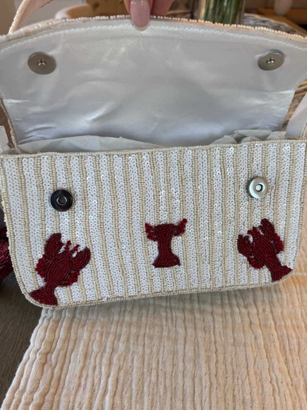 Tik Tok Viral Beaded Lobster Bag - Picture 5 of 11